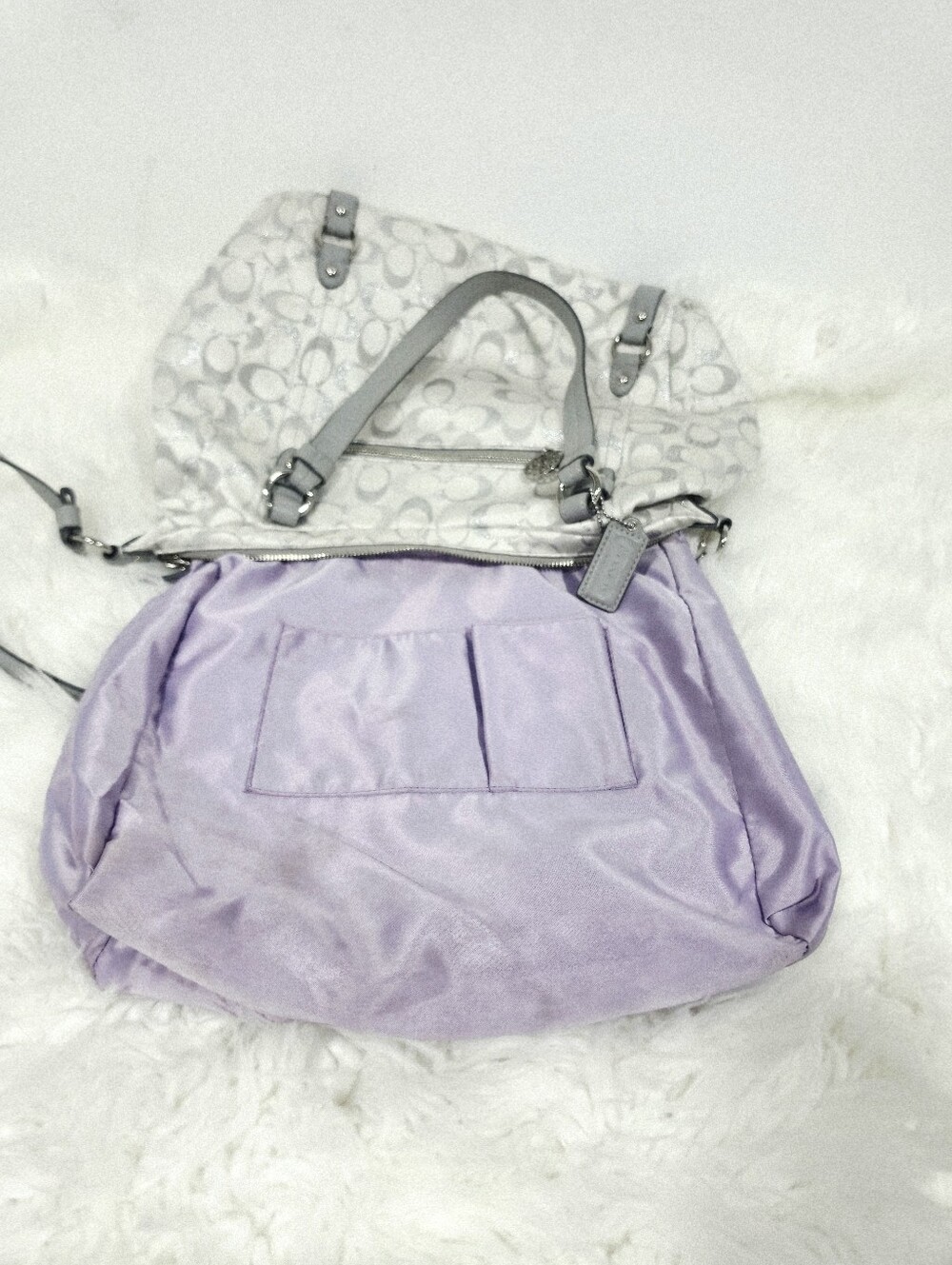 Coach F18378 Signature Gray and Silver Jacquard Shoulder Purse - Picture 10 of 13